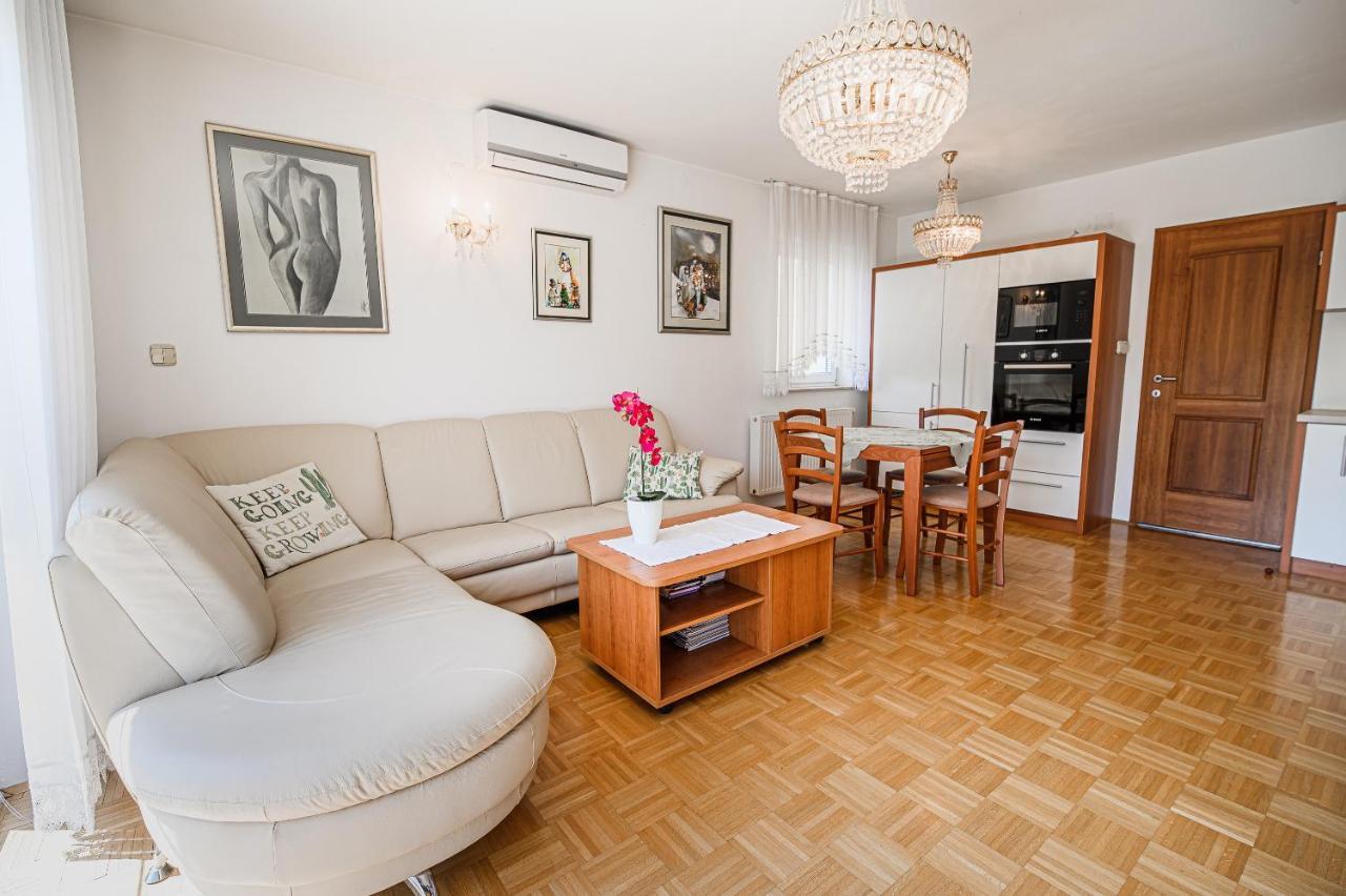 Apartman Lena At Aqualuna